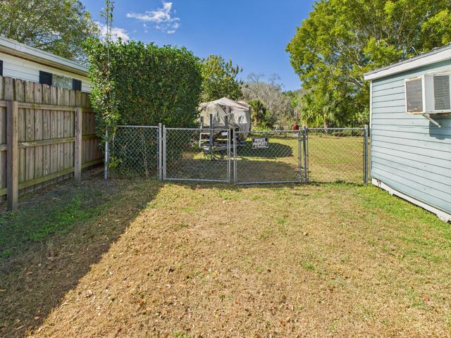 407 NE 8th Avenue, Okeechobee, FL 34972