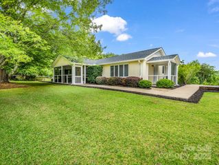1320 Little Mountain Road, Columbus, NC 28722