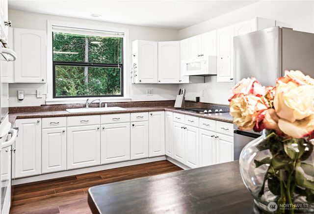 8551 250th Avenue NE, Redmond, WA 98053