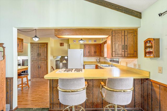 6422 Donnybrook Drive, North Branch, MN 55056