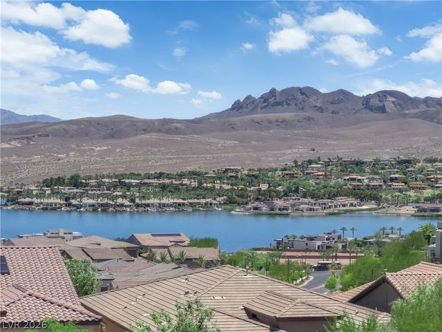 32 Stone Yucca Court, Henderson, NV 89011