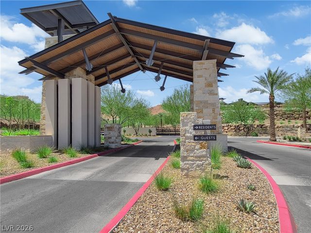 32 Stone Yucca Court, Henderson, NV 89011