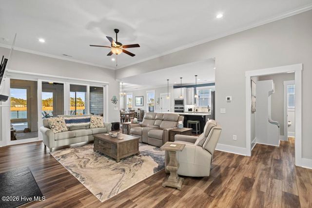 411 Summerhouse Drive, Holly Ridge, NC 28445