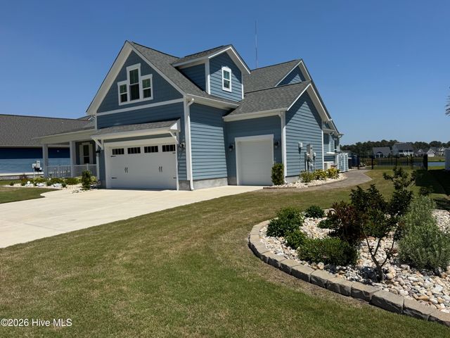 411 Summerhouse Drive, Holly Ridge, NC 28445