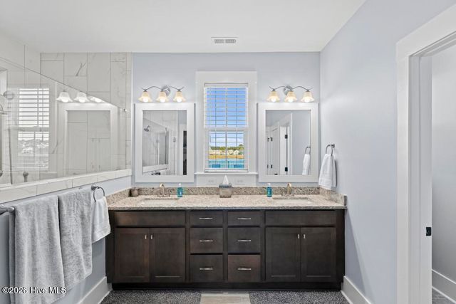 411 Summerhouse Drive, Holly Ridge, NC 28445