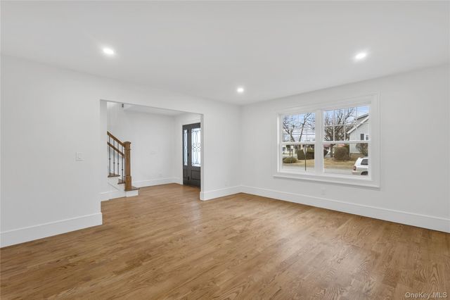 199 N Elm Street, Massapequa, NY 11758