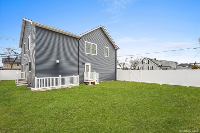 199 N Elm Street, Massapequa, NY 11758