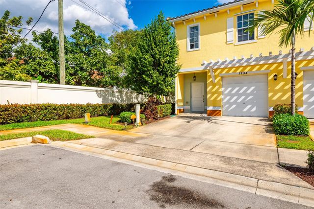 1134 NW 40th Terrace, Lauderhill, FL 33313