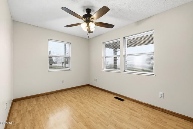 111 Cedar Hills Road, Sevierville, TN 37862