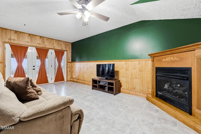 111 Cedar Hills Road, Sevierville, TN 37862