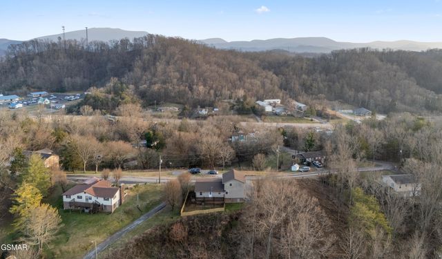 111 Cedar Hills Road, Sevierville, TN 37862