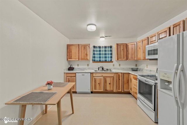 4879 S Outrigger Drive, Wasilla, AK 99623