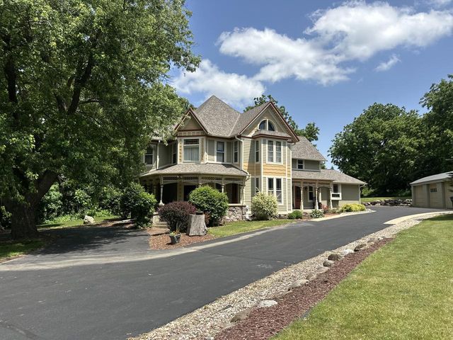 823 E Brandybrook ROAD, Wales, WI 53183