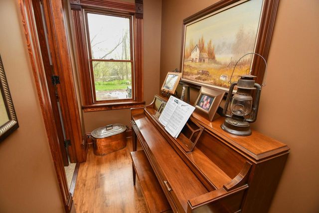 823 E Brandybrook ROAD, Wales, WI 53183