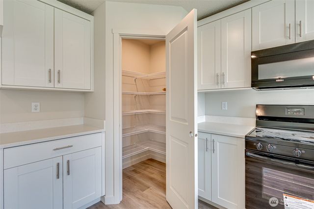 2010 Henderson Way, Longview, WA 98632