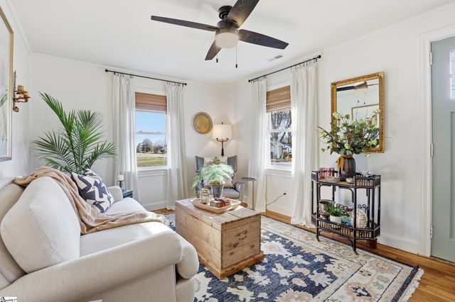 9 Beatrice Street, Greenville, SC 29611