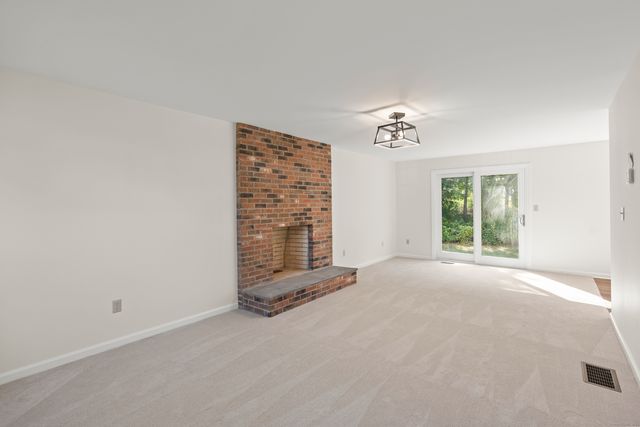 50 Heritage Drive, Cheshire, CT 06410