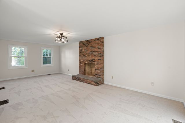 50 Heritage Drive, Cheshire, CT 06410