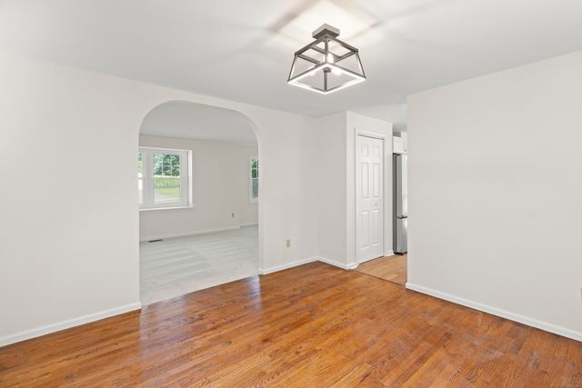 50 Heritage Drive, Cheshire, CT 06410