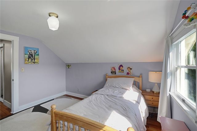 520 Middle Highway, Barrington, RI 02806