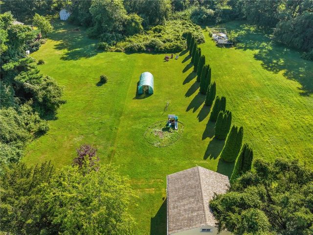 520 Middle Highway, Barrington, RI 02806