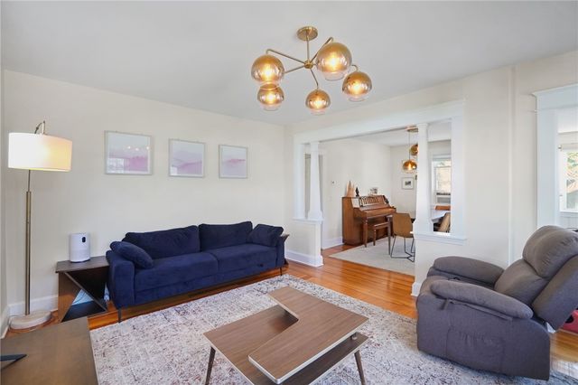 520 Middle Highway, Barrington, RI 02806