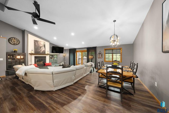 4224 S Minnesota Ave Avenue 301, Sioux Falls, SD 57105