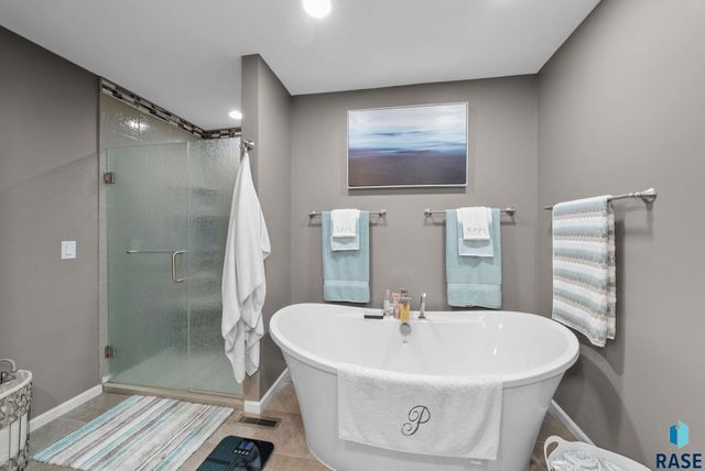 4224 S Minnesota Ave Avenue 301, Sioux Falls, SD 57105