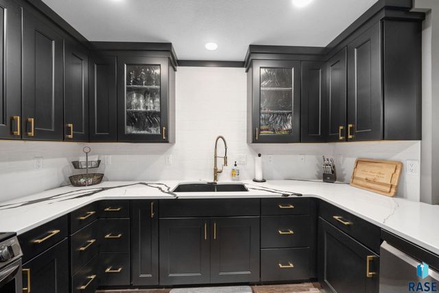 4224 S Minnesota Ave Avenue 301, Sioux Falls, SD 57105