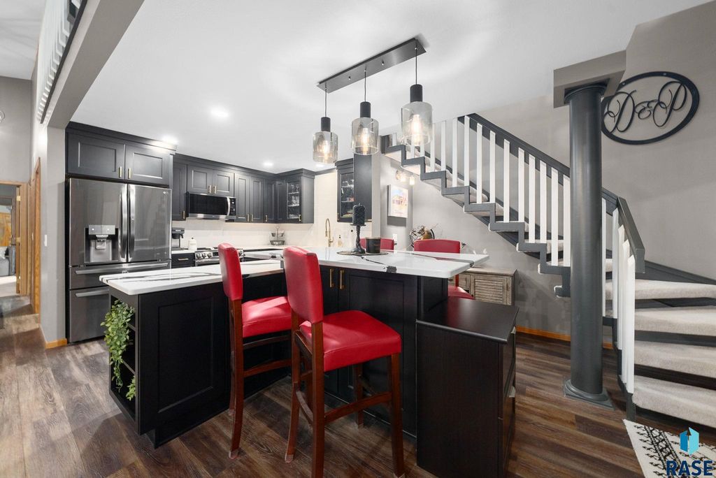 4224 S Minnesota Ave Avenue 301, Sioux Falls, SD 57105