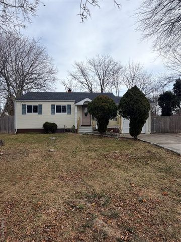 717 Doane Avenue, Bellport, NY 11713