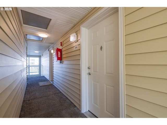 770 Nw 185TH Ave 308, Beaverton, OR 97006