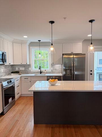9 Acton Rd 6, Chelmsford, MA 01824