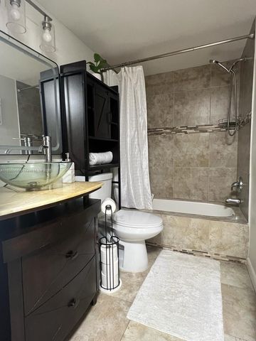 2761 Taft St 110, Hollywood, FL 33020