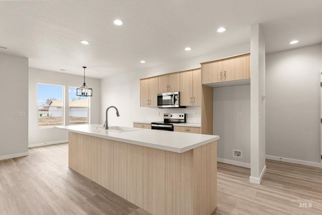 7131 E Shields Dr, Nampa, ID 83687