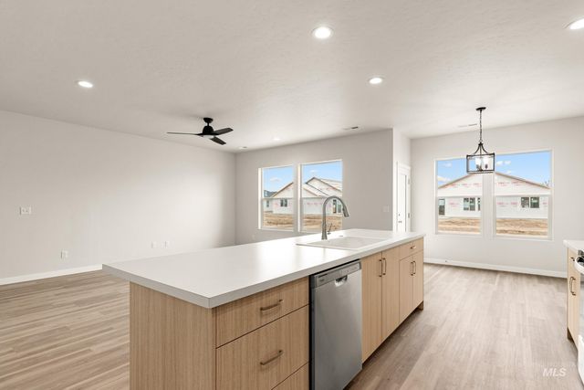 7131 E Shields Dr, Nampa, ID 83687