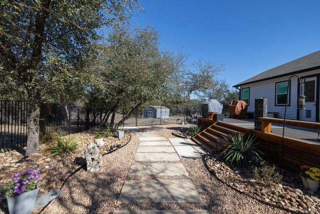 14302 Summit View DR 4, Leander, TX 78641