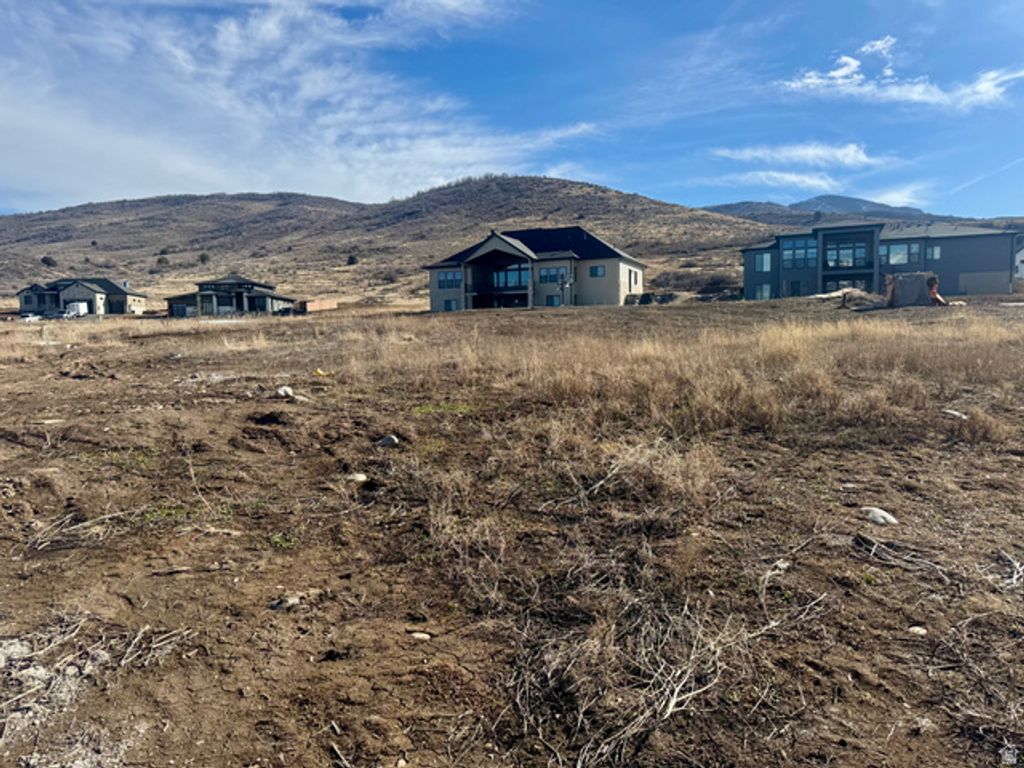 Image 4 of property listing at 3049 W SUMMIT CIR # 756, Morgan, UT 84050