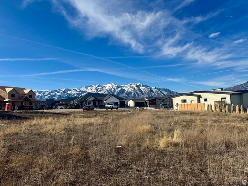Image 6 of property listing at 3049 W SUMMIT CIR # 756, Morgan, UT 84050