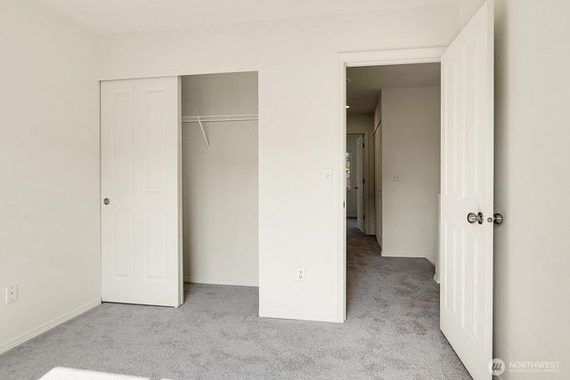 24241 SE 10th Place, Sammamish, WA 98075