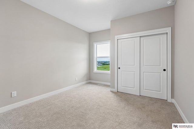 17118 Cora Street, Bennington, NE 68007