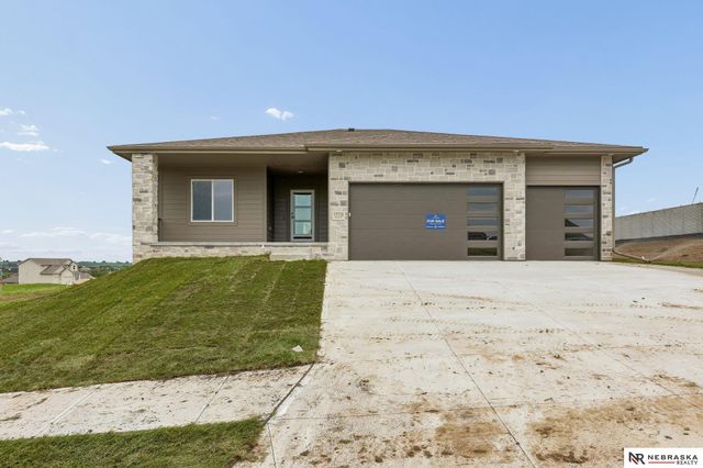 17118 Cora Street, Bennington, NE 68007