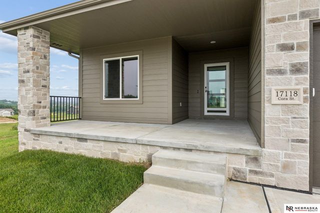 17118 Cora Street, Bennington, NE 68007