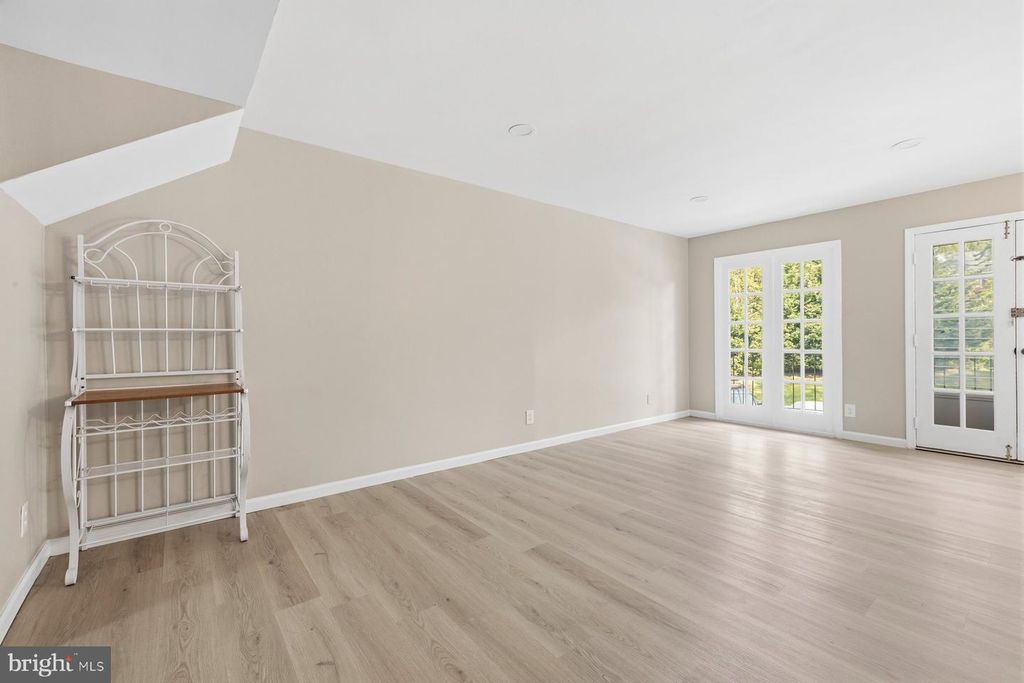 Image 50 of property listing at 1923 LYTTONSVILLE RD #1923, Silver Spring, MD 20910