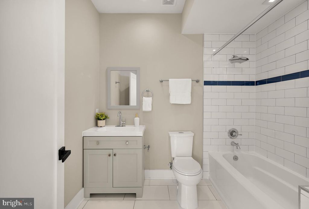 3015 26TH ST NE, Washington, DC 20018