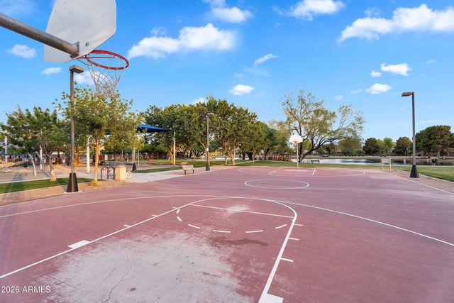 4756 E IRONHORSE Road, Gilbert, AZ 85297