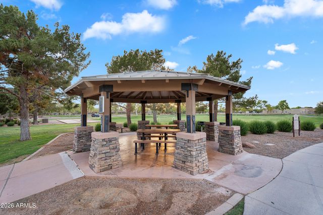 4756 E IRONHORSE Road, Gilbert, AZ 85297