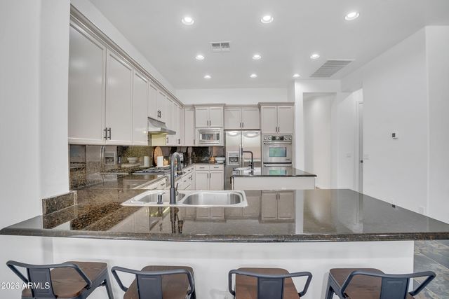 4756 E IRONHORSE Road, Gilbert, AZ 85297