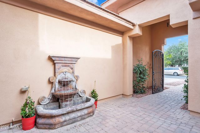 4756 E IRONHORSE Road, Gilbert, AZ 85297