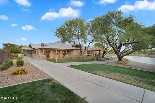 4756 E IRONHORSE Road, Gilbert, AZ 85297